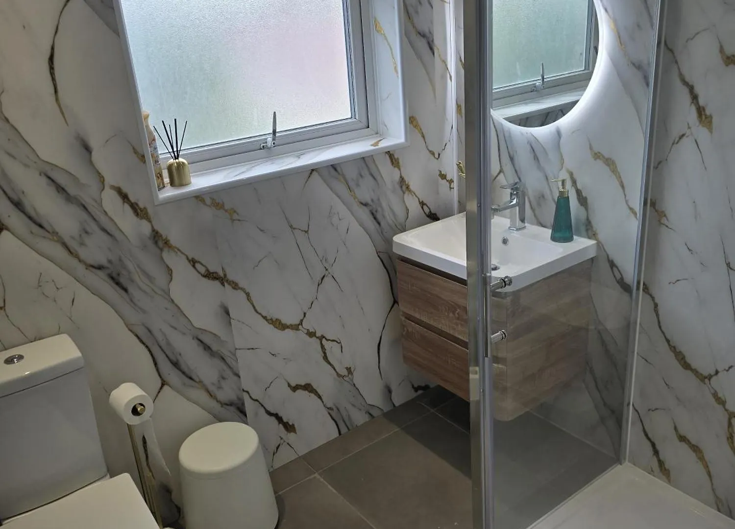 Alross Guest House With Breakfast Free London United Kingdom