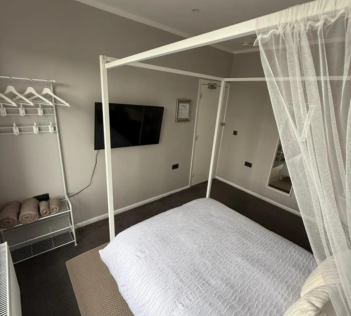 Alross Guest House With Breakfast Free London